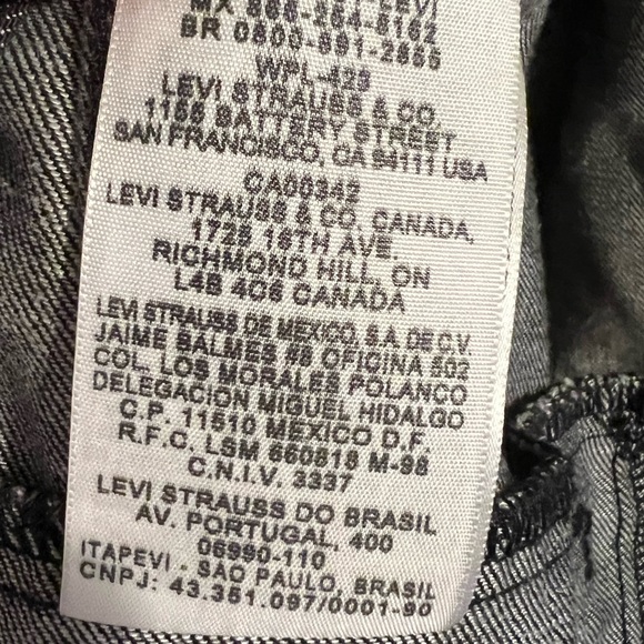 Levi’s Men’s Black Denim Trucker Jacket - Picture 6 of 8